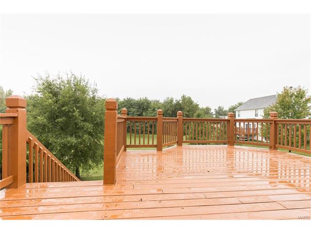 112 Chantry Dr, O'fallon, MO 63366 photo 12