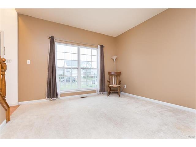 112 Chantry Dr, O'fallon, MO 63366 photo 13