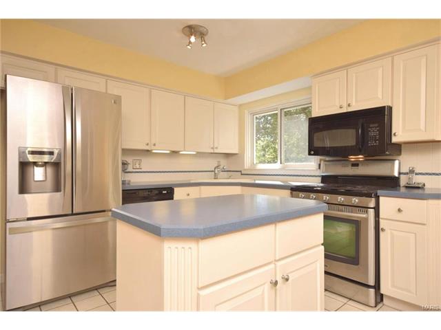 1680 Blakefield Ter, Manchester, MO 63021 photo 7