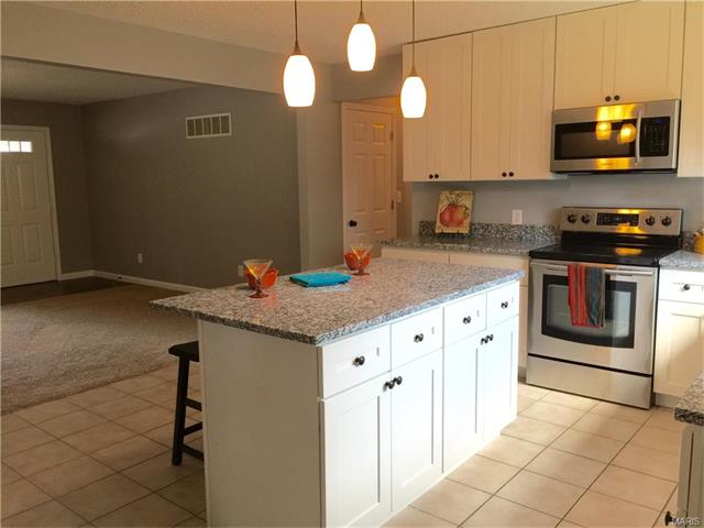 44 Forest Ln, O'fallon, MO 63366 photo 7