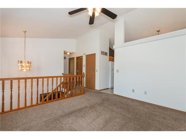 613 Sunward Dr, O'fallon, MO 63368 photo 5