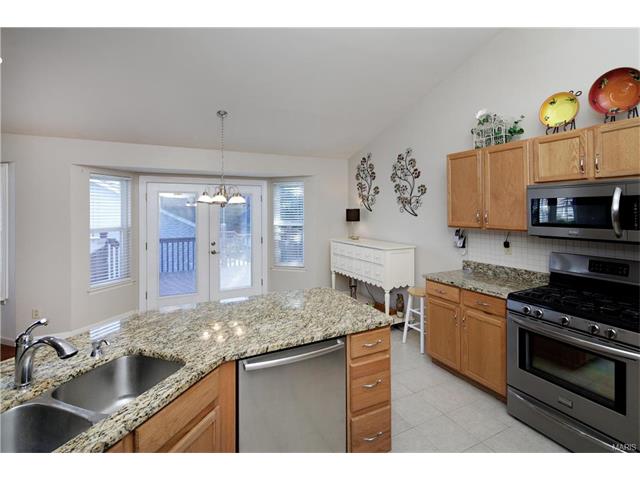 2 Saint Libory Ct, O'fallon, MO 63366 photo 4
