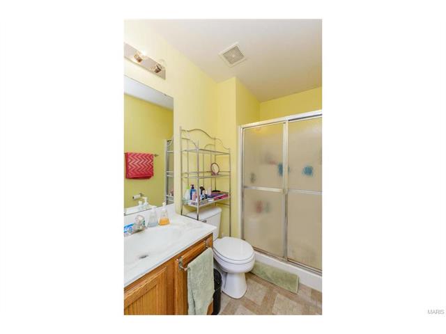 120 Royallmanor Ln, O'fallon, MO 63368 photo 12