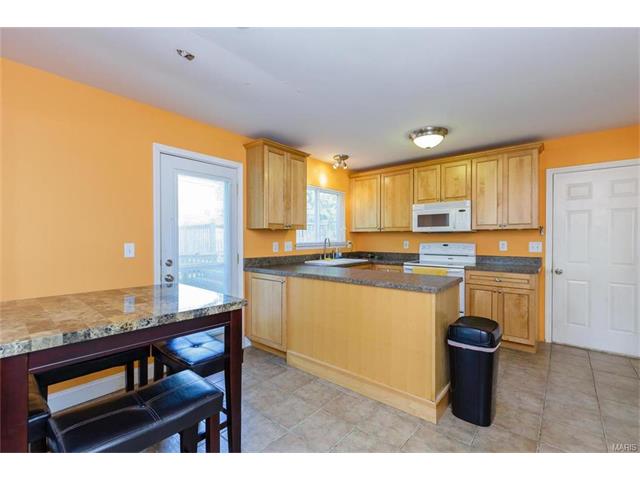 120 Royallmanor Ln, O'fallon, MO 63368 photo 6