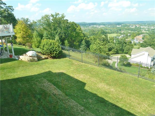 314 Palisades Ridge Ct, Eureka, MO 63025 photo 3