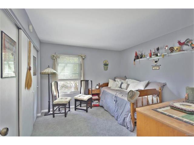 709 Ridgeside Dr #B, Ballwin, MO 63021 photo 7