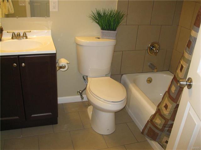2553 Hackman, Saint Louis, MO 63136 photo 15