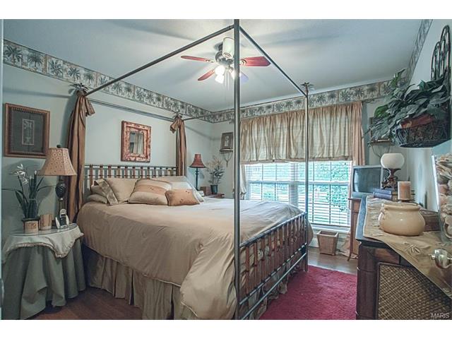 238 Greenburn Dr, Weldon Spring, MO 63304 photo 16