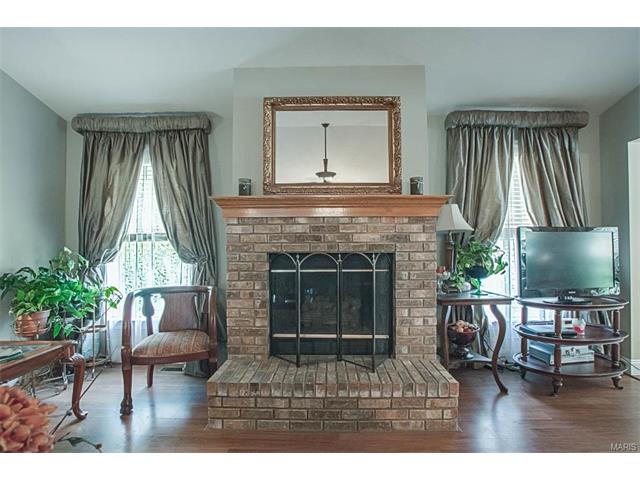 238 Greenburn Dr, Weldon Spring, MO 63304 photo 12