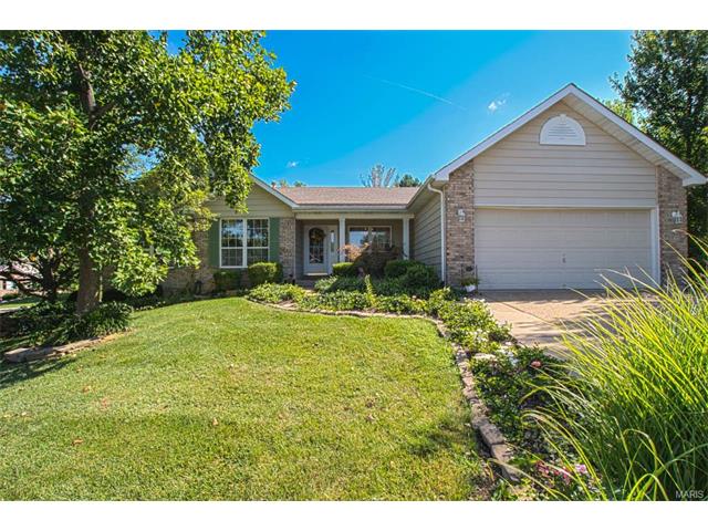 238 Greenburn Dr, Weldon Spring, MO 63304 photo 1