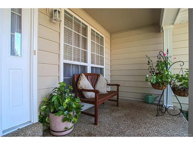 238 Greenburn Dr, Weldon Spring, MO 63304 photo 2