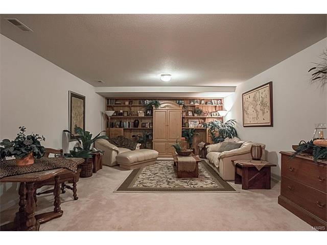 238 Greenburn Dr, Weldon Spring, MO 63304 photo 26