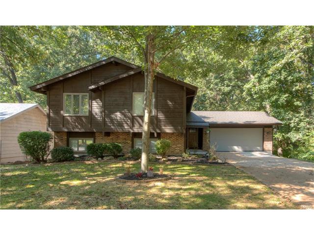 1477 Autumn Leaf Dr, Ballwin, MO 63021 photo 1