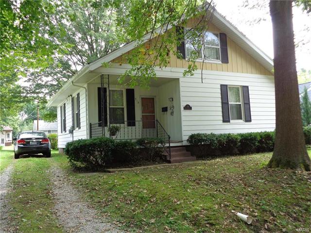 318 N Cedar St, O Fallon, IL 62269 photo 1
