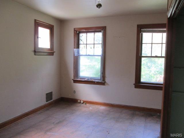8804 Corwin Dr, Saint Louis, MO 63136 photo 8