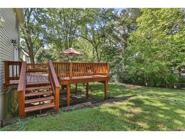 907 Parma Dr, Ballwin, MO 63021 photo 33