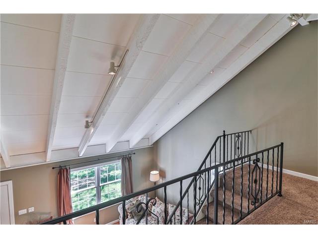 907 Parma Dr, Ballwin, MO 63021 photo 18