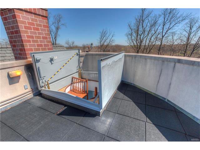 3 Upper Whitmoor, Saint Charles, MO 63304 photo 9