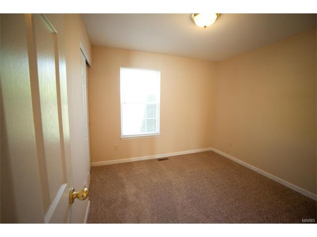 32 N Kern, O'fallon, MO 63366 photo 14
