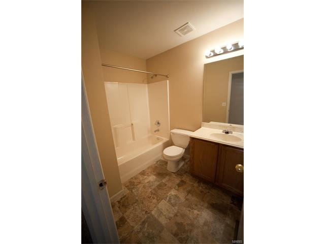 32 N Kern, O'fallon, MO 63366 photo 16