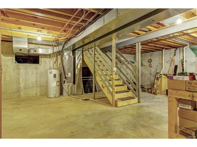 18768 Haystack Ln, Chesterfield, MO 63005 photo 25