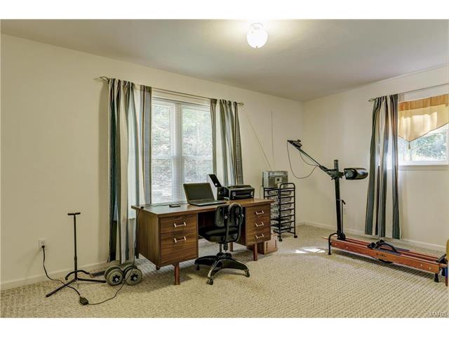 18768 Haystack Ln, Chesterfield, MO 63005 photo 20