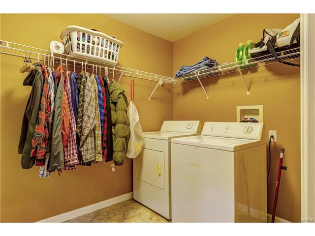 18768 Haystack Ln, Chesterfield, MO 63005 photo 13