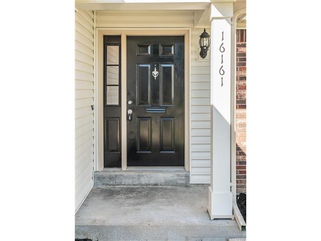 16161 Castlerea Blvd, Ellisville, MO 63021 photo 2