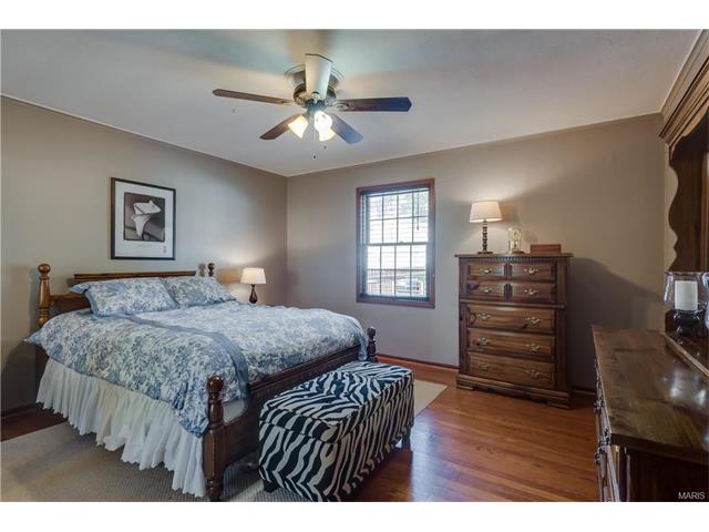 6331 Weber, Saint Louis, MO 63123 photo 11