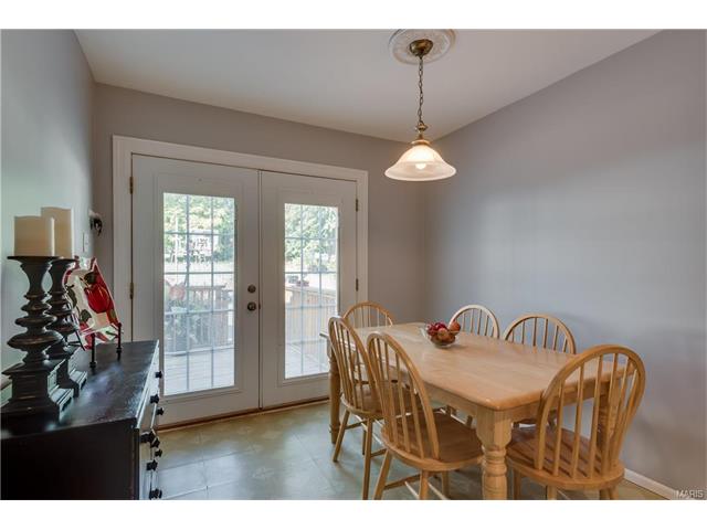 6331 Weber, Saint Louis, MO 63123 photo 8