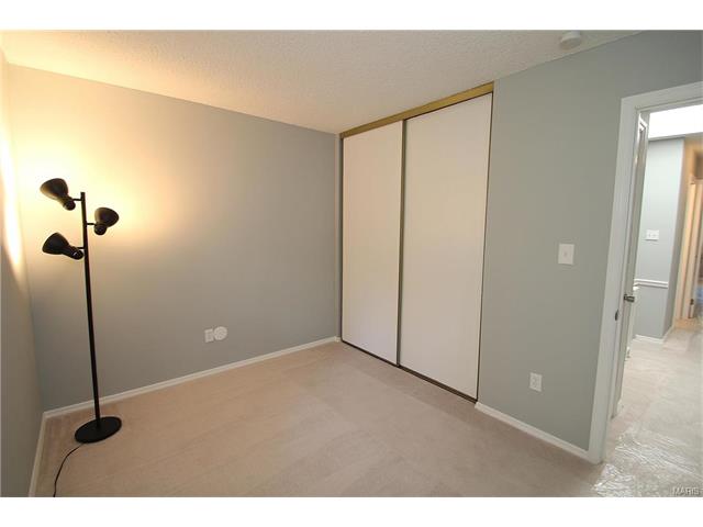 1375 Hampton Rd, Saint Charles, MO 63303 photo 16