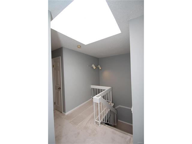 1375 Hampton Rd, Saint Charles, MO 63303 photo 18