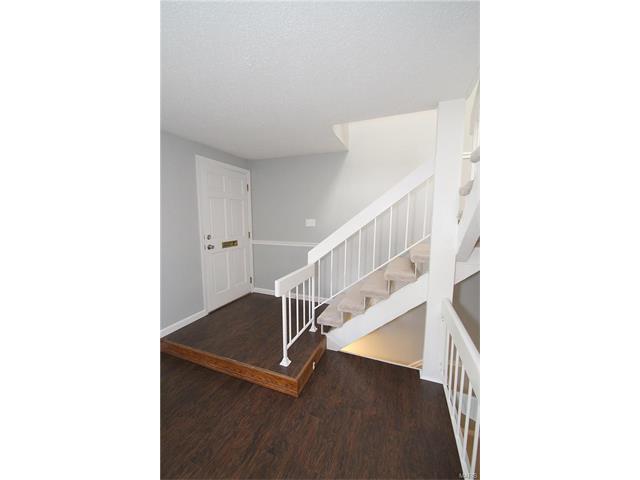 1375 Hampton Rd, Saint Charles, MO 63303 photo 3