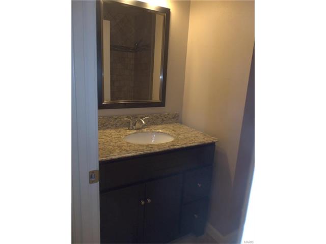 314 Quail Vlg, Ballwin, MO 63021 photo 14