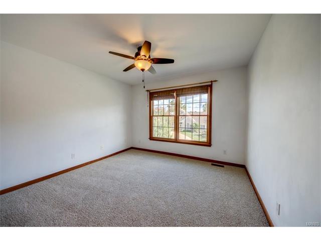 573 Malinmor, Weldon Spring, MO 63304 photo 22