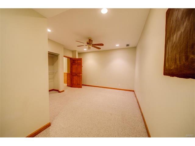 573 Malinmor, Weldon Spring, MO 63304 photo 28
