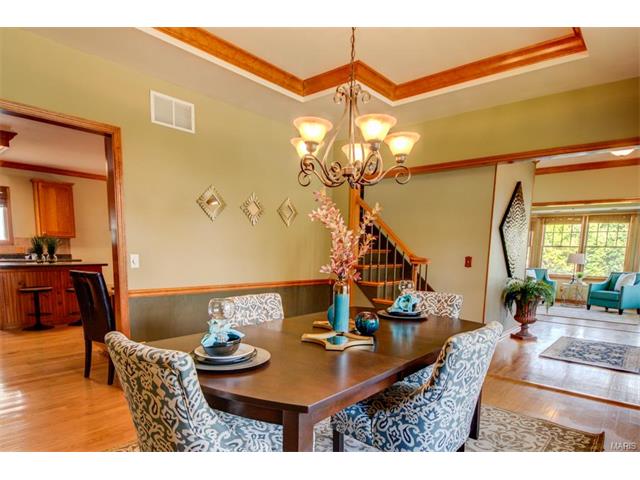 573 Malinmor, Weldon Spring, MO 63304 photo 5