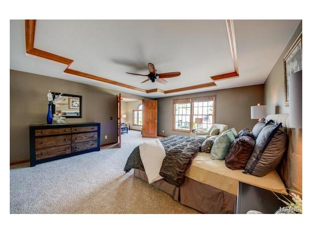 573 Malinmor, Weldon Spring, MO 63304 photo 18