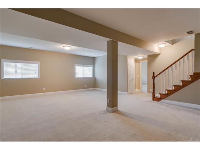 210 Natural Spring Dr, St Peters, MO 63366 photo 11