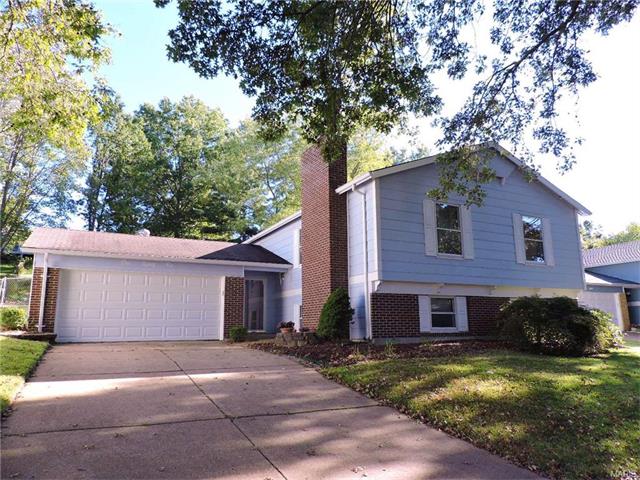 184 Tortuna Dr, Ballwin, MO 63021 photo 1