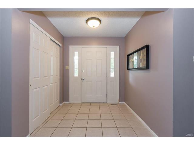 1277 Old Stone Dr, O'fallon, MO 63368 photo 11