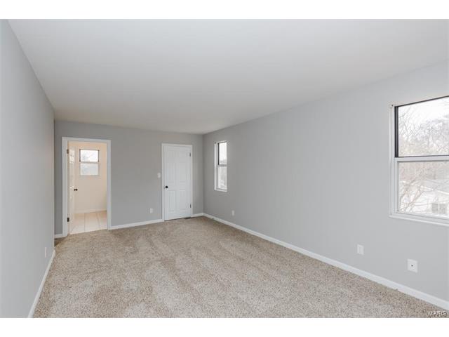 810 Rauscher Dr, Ballwin, MO 63011 photo 20
