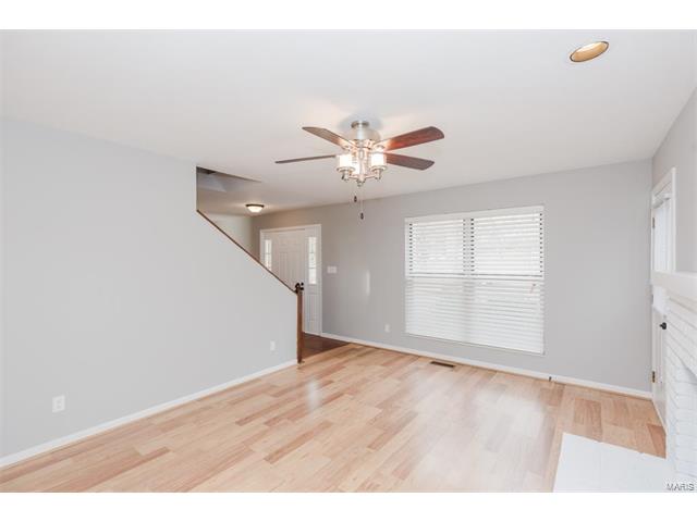 810 Rauscher Dr, Ballwin, MO 63011 photo 11