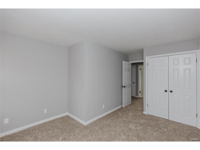 810 Rauscher Dr, Ballwin, MO 63011 photo 28