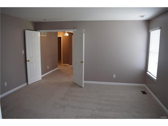 1331 Arbor Bluff Cir, Ballwin, MO 63021 photo 27