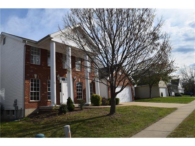 1331 Arbor Bluff Cir, Ballwin, MO 63021 photo 2