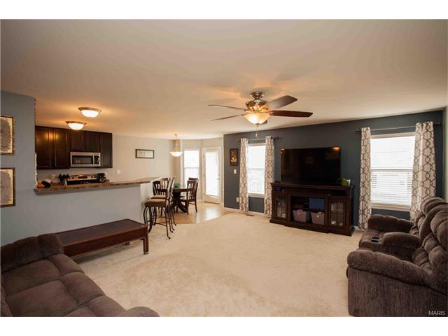 318 Wild Oak Dr, O'fallon, MO 63368 photo 7