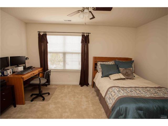 318 Wild Oak Dr, O'fallon, MO 63368 photo 11
