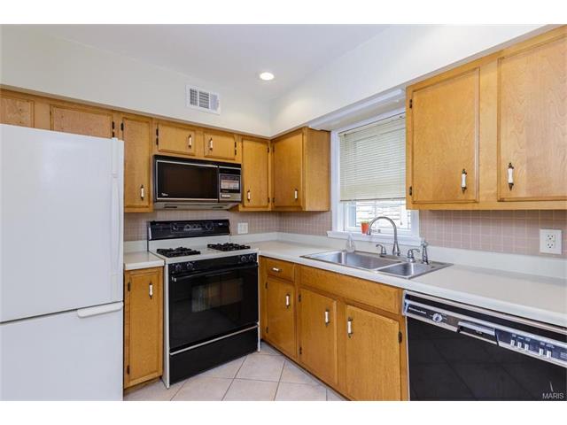 1312 Beverly, Glendale, MO 63122 photo 17