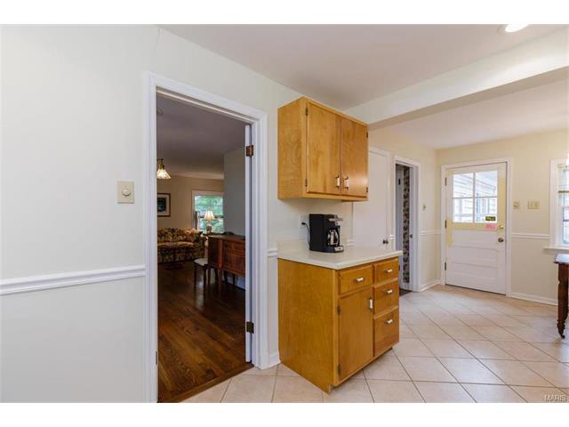 1312 Beverly, Glendale, MO 63122 photo 15